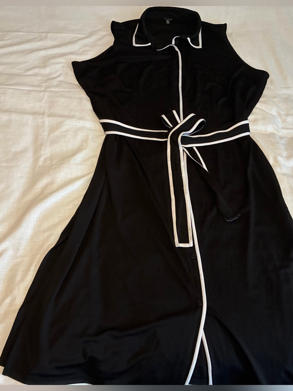 Talbots tipped jersey shirtdress in black with white contrast piping Trim - 2Xp - Picture 4 of 16